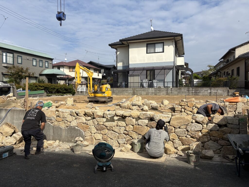 Title: ストーンマスター vs  AI | Press-276 | Image No.10 | 有限会社 浜田造園 | 造園土木・公共工事 | 植栽工事・設計・施工 | 庭園、緑地、公共施設の管理育成 | 造園資材販売 | 山口県下関市
