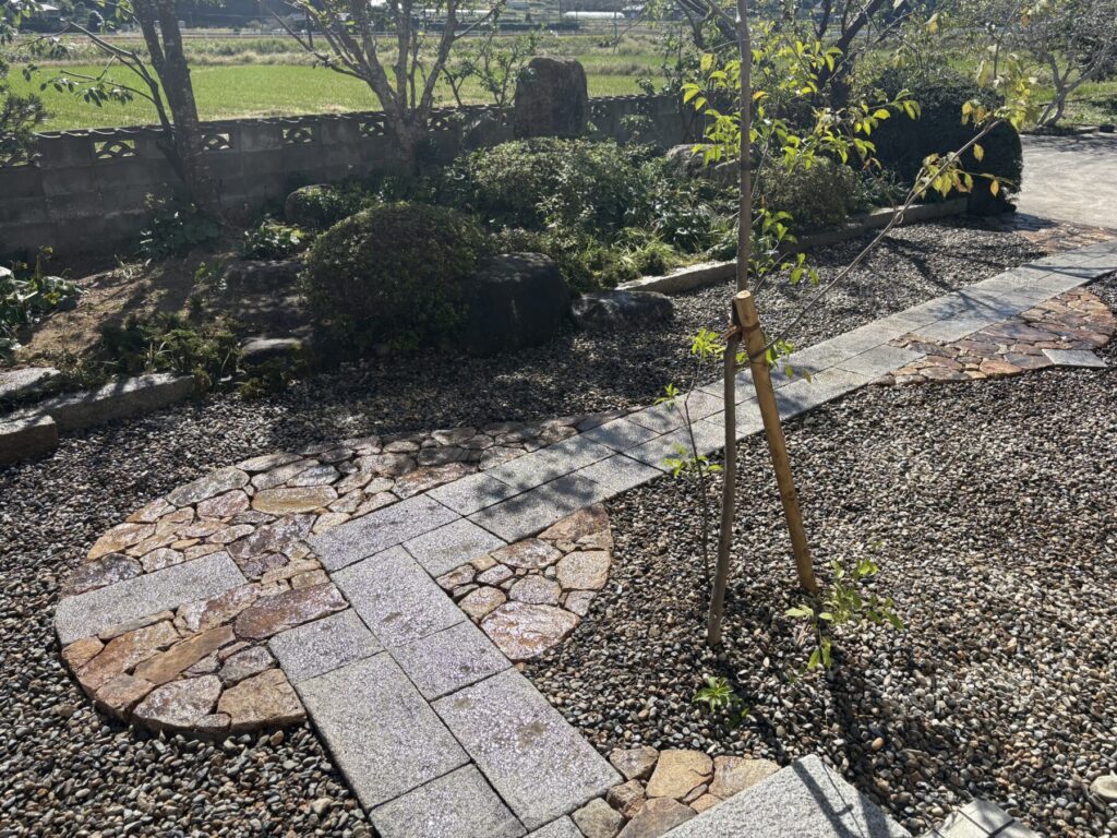 Title: イメージ通り🪨 | Press-278 | Image No.6 | 有限会社 浜田造園 | 造園土木・公共工事 | 植栽工事・設計・施工 | 庭園、緑地、公共施設の管理育成 | 造園資材販売 | 山口県下関市