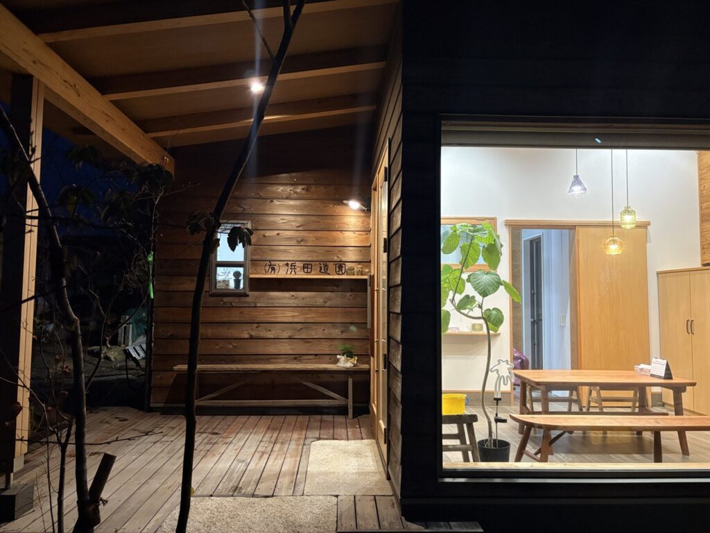 Title: 2025「完」🍊 | Press-279 | Image No.15 | 有限会社 浜田造園 | 造園土木・公共工事 | 植栽工事・設計・施工 | 庭園、緑地、公共施設の管理育成 | 造園資材販売 | 山口県下関市